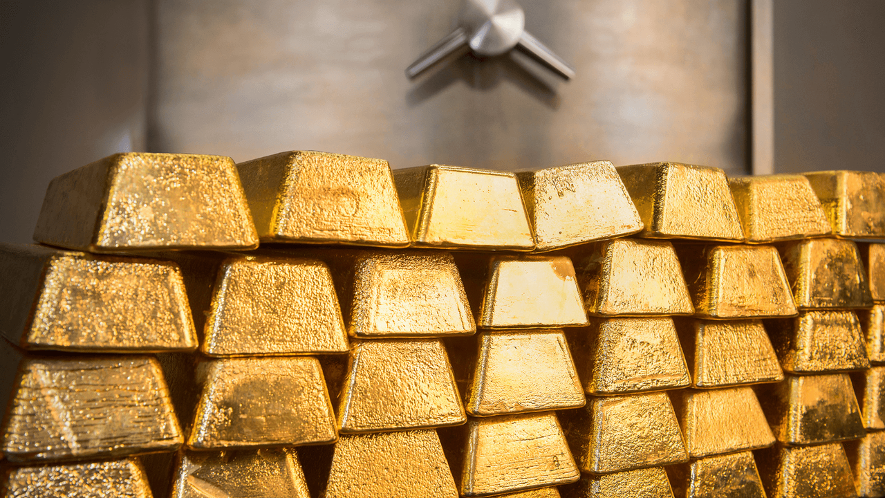 5230 دولارًا للأونصة.. أسعار الذهب تقفز لمستوى قياسي مع هبوط حاد للدولار